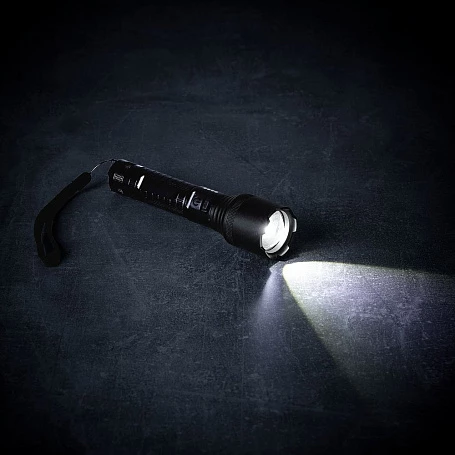 Фонарь аккумуляторный с фокусировкой луча FarSee, черный